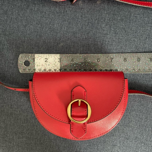 Banana Republic ConvertIble Red Belt Bag EUC - Picture 6 of 10